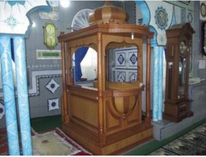 Mimbar Masjid Minimalis Kubah Jati