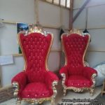 Kursi Sofa Princess Syahrini Ukir Emas