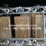 Pigura Cermin Ukir Mewah Warna Silver