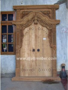 Pintu Gebyok Jati Ukir Relief