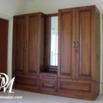 Almari Pakaian Pintu 4 Laci Klasik