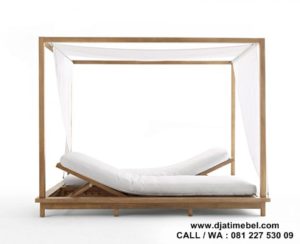 Dipan Outdoor Model Lounger Jati Solid