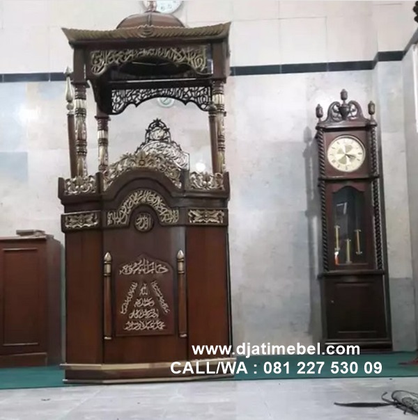 Mimbar Masjid Kubah Kayu Jati Ukir Emas